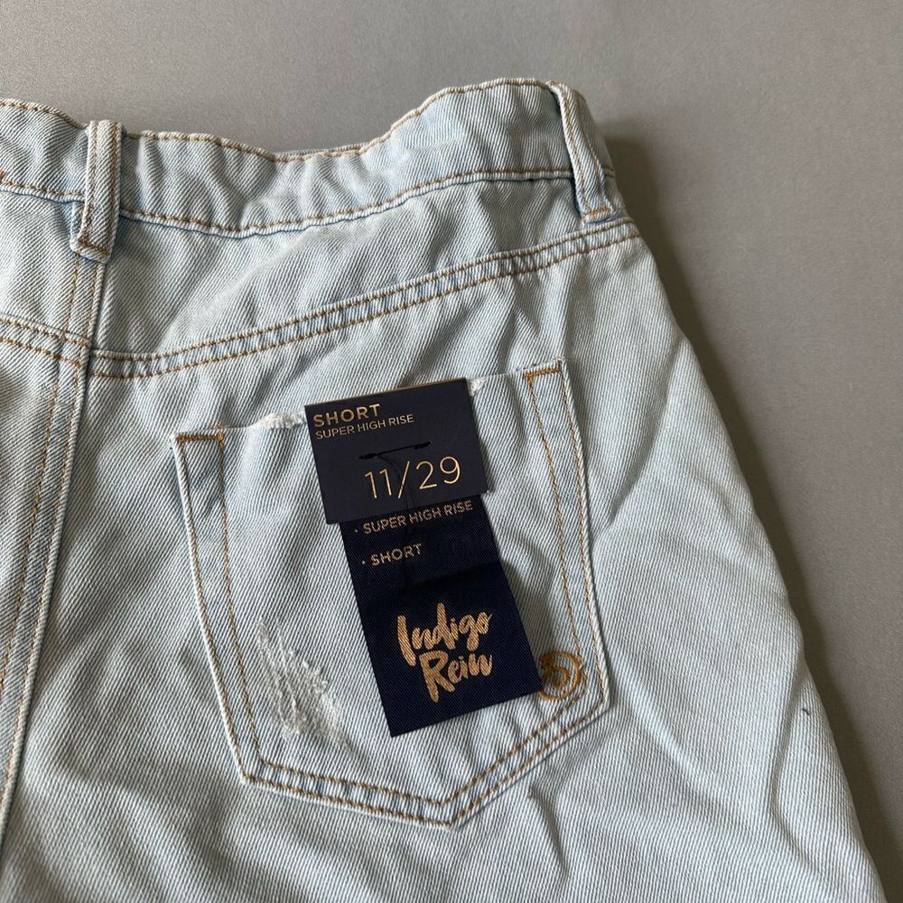 🎉5 for $45🎉 NWT Indigo Rein Shirts Denim Women Size 11/29 Blue Distressed - Picture 9 of 10